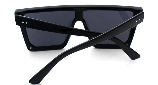 Large-frame square sunglasses with a tortoiseshell pattern frame and gradient brown lenses, shown from front and side. - Image 25