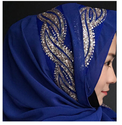 Hijab Chiffon Largo con Detalles Dorados - Image 15