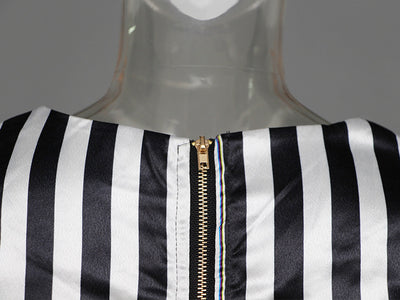 Blusa Cuello Redondo con Diseño Linterna - Image 13