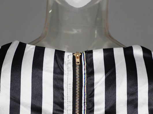 Blusa Cuello Redondo con Diseño Linterna - Image 13