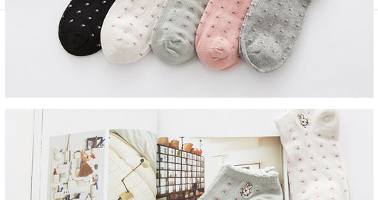 Calcetines de Algodón Puro para Mujer con Diseño Infantil - Image 4