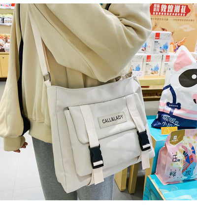 Bolsa Mensajera Impermeable de Lona y Nylon para Mujer - Image 16