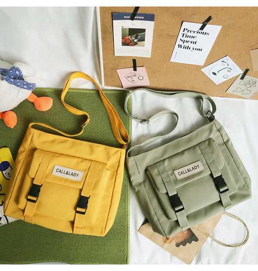 Bolsa Mensajera Impermeable de Lona y Nylon para Mujer - Image 20