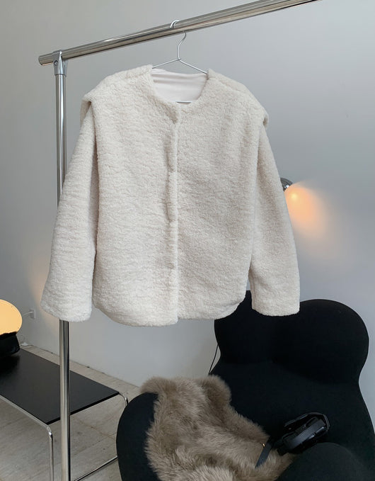 Abrigo de Lana de Cordero con Hombros Anchos - Diseño Elegante y Moderno - Image 26