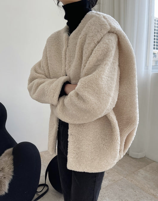 Abrigo de Lana de Cordero con Hombros Anchos - Diseño Elegante y Moderno - Image 29