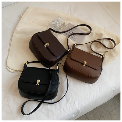 Bolso Saddle Retro con Textura - Elegancia Clásica para Mujer - Image 12
