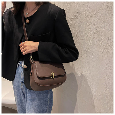 Bolso Saddle Retro con Textura - Elegancia Clásica para Mujer - Image 15