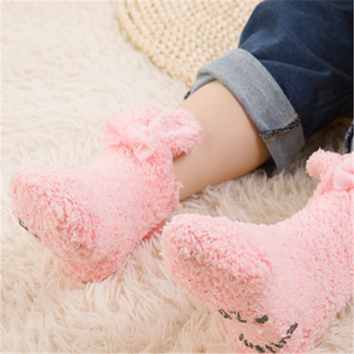Calcetines de Bebé Niña Coral Fleece Suave con Diseño de Conejito - Image 17