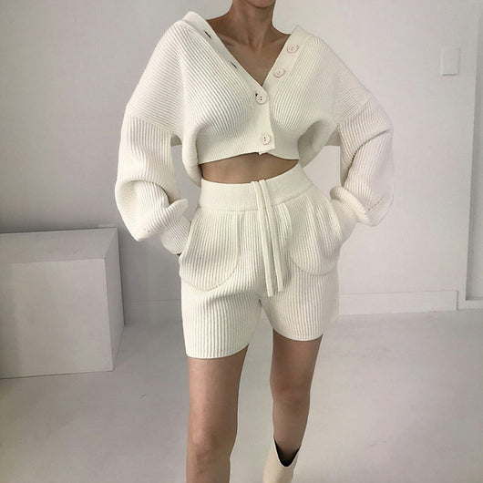 Conjunto Casual Cardigan Escote V con Short Cintura Alta - Image 12