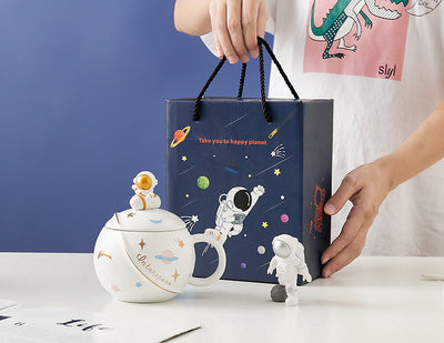 Taza Cerámica Astronauta con Diseño Planetario - Image 8