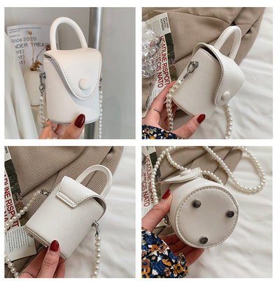 Bolsa Mensajera con Cadena de Perlas Beige - Image 9