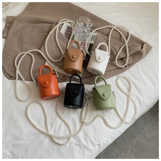 Bolsa Mensajera con Cadena de Perlas Beige - Image 21