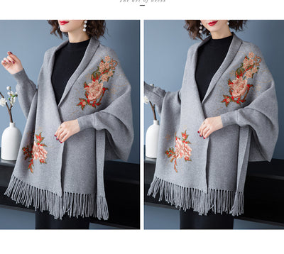 Capa Bordada para Mujer - Abrigo Grueso Elegante con Detalles Artesanales - Image 16