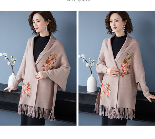 Capa Bordada para Mujer - Abrigo Grueso Elegante con Detalles Artesanales - Image 20