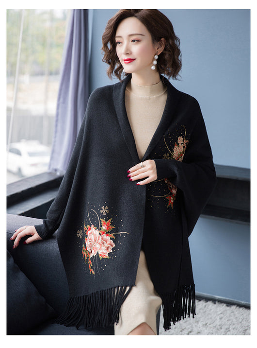Capa Bordada para Mujer - Abrigo Grueso Elegante con Detalles Artesanales - Image 25