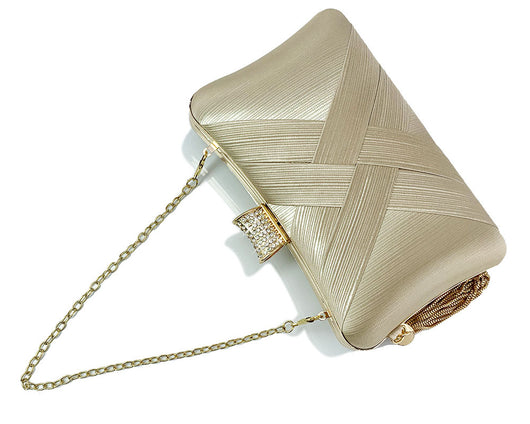 Bolso de Noche Elegante con Cierre Diamante Trenzado y Flecos Metálicos - Image 44