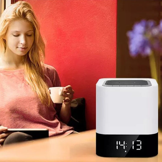 Reloj Despertador Parlante Bluetooth con Pantalla Táctil y Luz LED Multicolor - Image 15