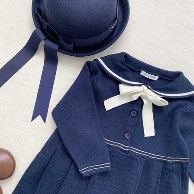 Vestido Colegial Plisado Azul Marino con Cuello Tejido - Image 11