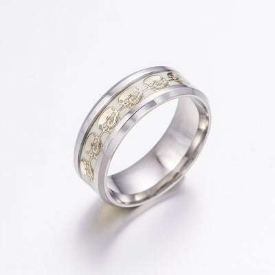 Anillo de Calavera Luminosa en Titanio - Joya Punk Clásica y Audaz - Image 10
