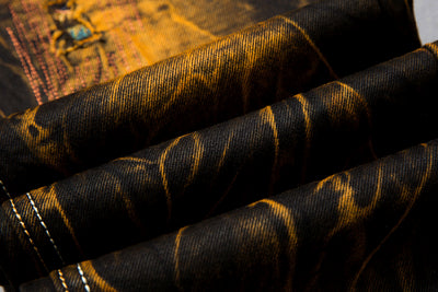 Jeans Rotos Vintage con Detalles de Locomotora Retro - Image 20