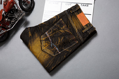 Jeans Rotos Vintage con Detalles de Locomotora Retro - Image 23