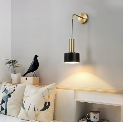 Lámpara de Pared Dorada Elegante para Dormitorio y Mesita de Noche - Image 2