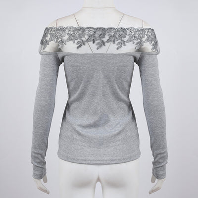 Blusa de Encaje con Hombro Descubierto y Perlas - Image 13