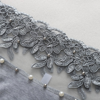 Blusa de Encaje con Hombro Descubierto y Perlas - Image 15