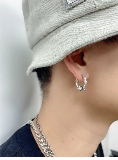Aretes de Plata Esterlina para Hombre con Diseño de Aro Dorado - Image 14