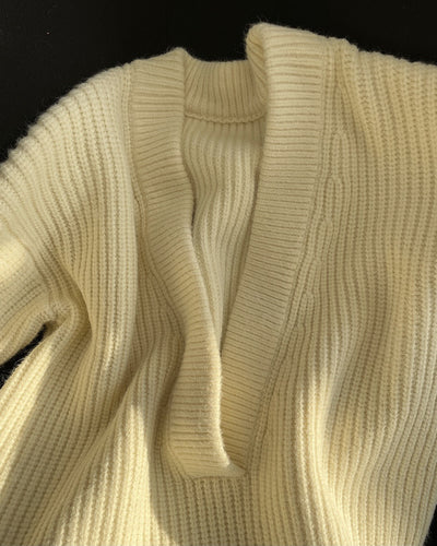 Suéter Cuello V Holgado y Ligero para Mujer - Image 10