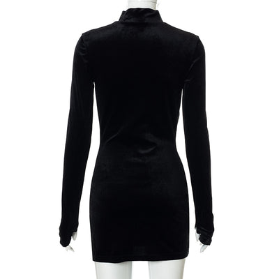 Vestido Corto Terciopelo Negro con Encaje Calado y Cordones - Image 23