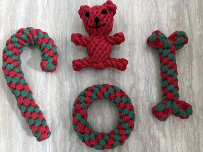 Juguete Masticable Navideño Tejido a Mano para Mascotas - Image 8