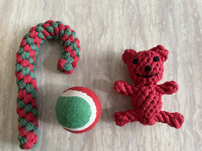 Juguete Masticable Navideño Tejido a Mano para Mascotas - Image 10
