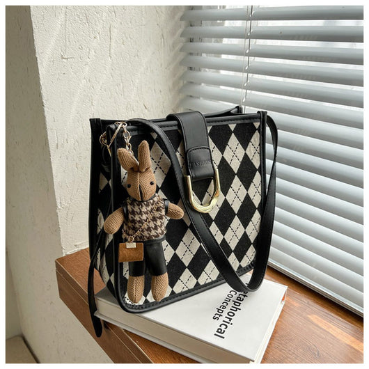 Bolsa Bucket Texturizada Lingge para Otoño e Invierno - Image 20