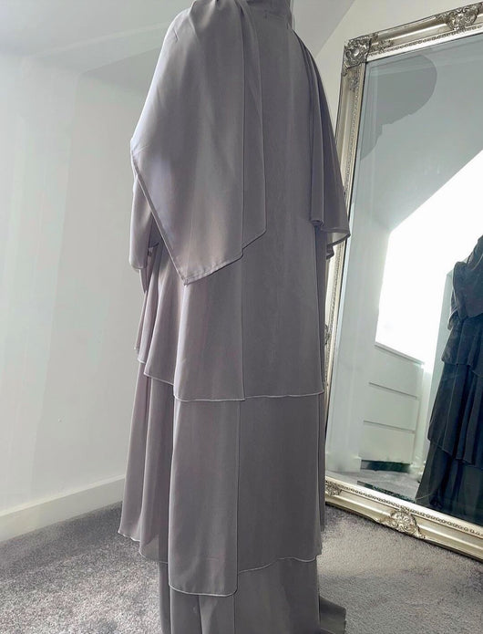 Bata Larga de Gasa Perla en Tres Capas - Vestido Fluido y Elegante - Image 25