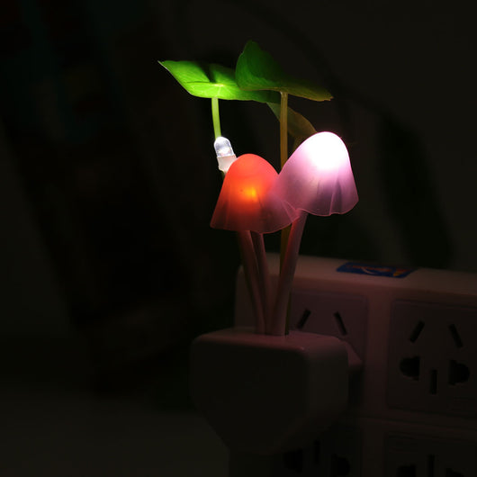 Lámpara Hongo LED con Sensor de Luz, 3 Colores - Image 10