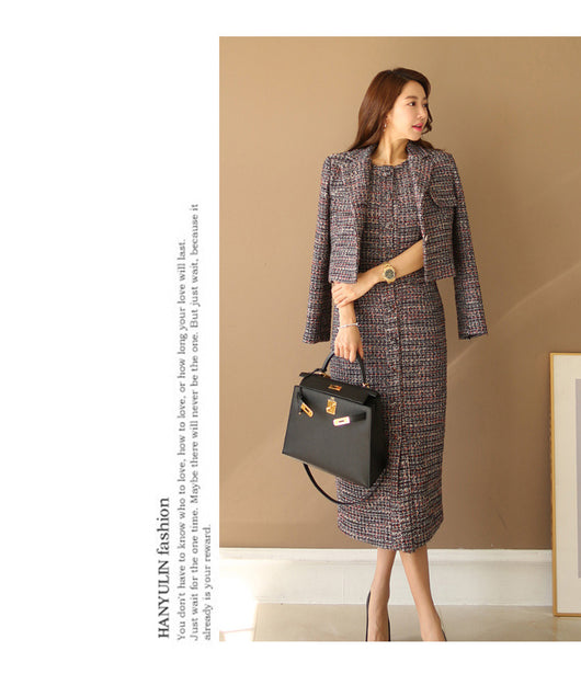 Conjunto Elegante Dos Piezas: Abrigo de Lana Ajustado y Falda Cuello Redondo - Image 11