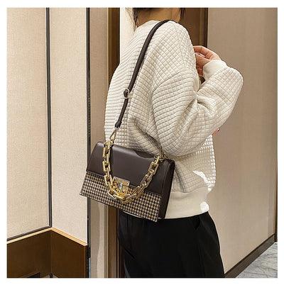 Bolso Bandolera Personalizado con Cadena Gruesa y Cierre de Seguridad - Image 10