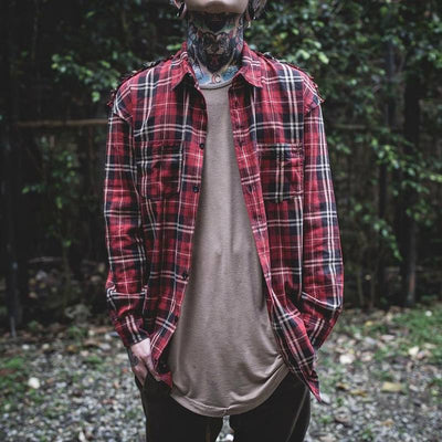 Camisa de Algodón Escocesa Roja a Cuadros con Detalles Desgarrados - Image 12