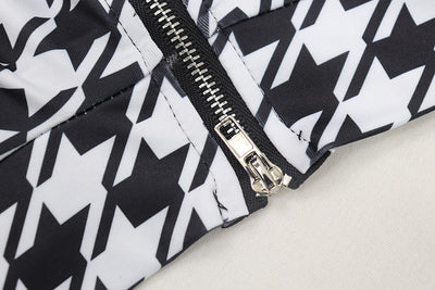 Jumpsuit Estampado Pata de Gallo con Levantacaderas y Cuello Alto - Image 17