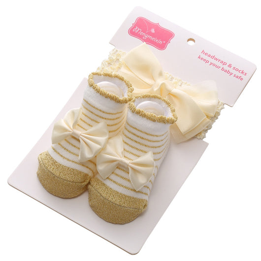 Calcetines Infantiles con Pompones 3D y Lunares para Niños - Image 8