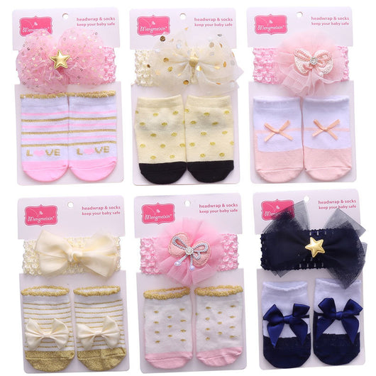 Calcetines Infantiles con Pompones 3D y Lunares para Niños - Image 19