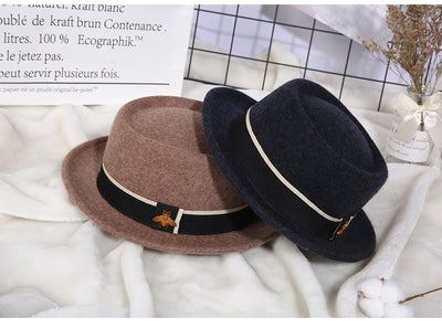 Sombrero de Lana Pura para Mujer con Detalle de Abejita - Accesorio de Moda - Image 15