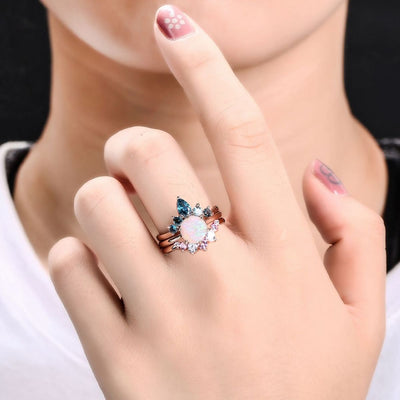 Anillo Temperamento Reina Corona con Triple Encaje - Image 2
