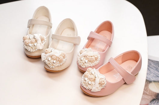 Zapatos Planos de Princesa con Brillantes y Flores de Perla para Niñas - Image 7