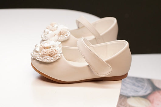 Zapatos Planos de Princesa con Brillantes y Flores de Perla para Niñas - Image 9