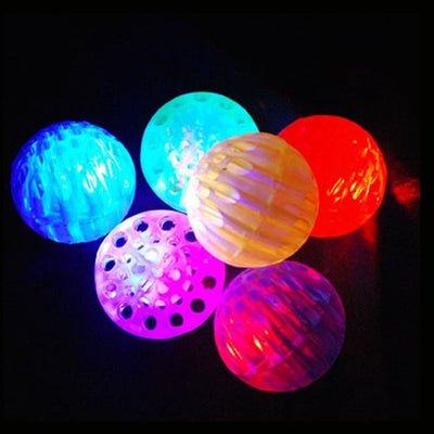 Solid purple pet toy ball with a high elastic honeycomb pattern, suitable for dogs and cats. - Image 3