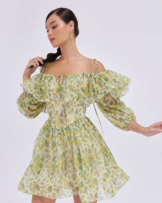Vestido Navideño Floral con Volantes y Corte Ajustado - Image 8
