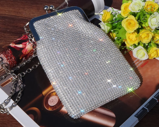 Bolso Mensajero Elegante con Cristales para Mujer - Versátil y Minimalista - Image 8