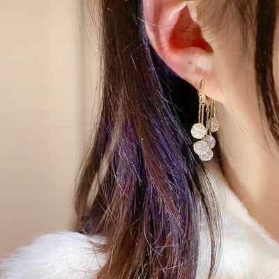 Aretes de Lujo Minimalista con Borlas en Tono Durazno - Image 7